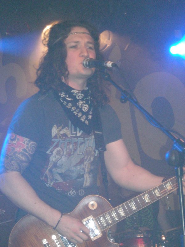 hotleg-live-belfast-26209-016